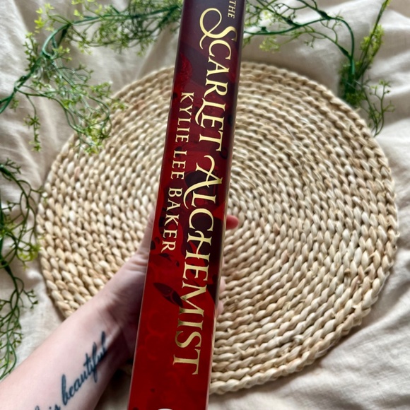 The Scarlet Alchemist Fairyloot Book - Picture 3 of 7